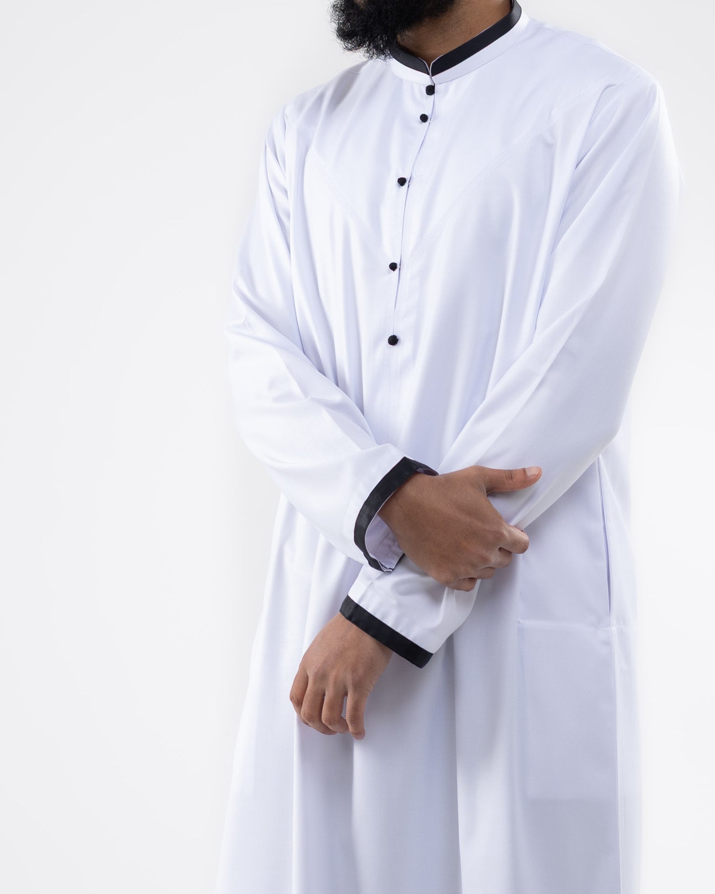 White with Black Contrast - Collar